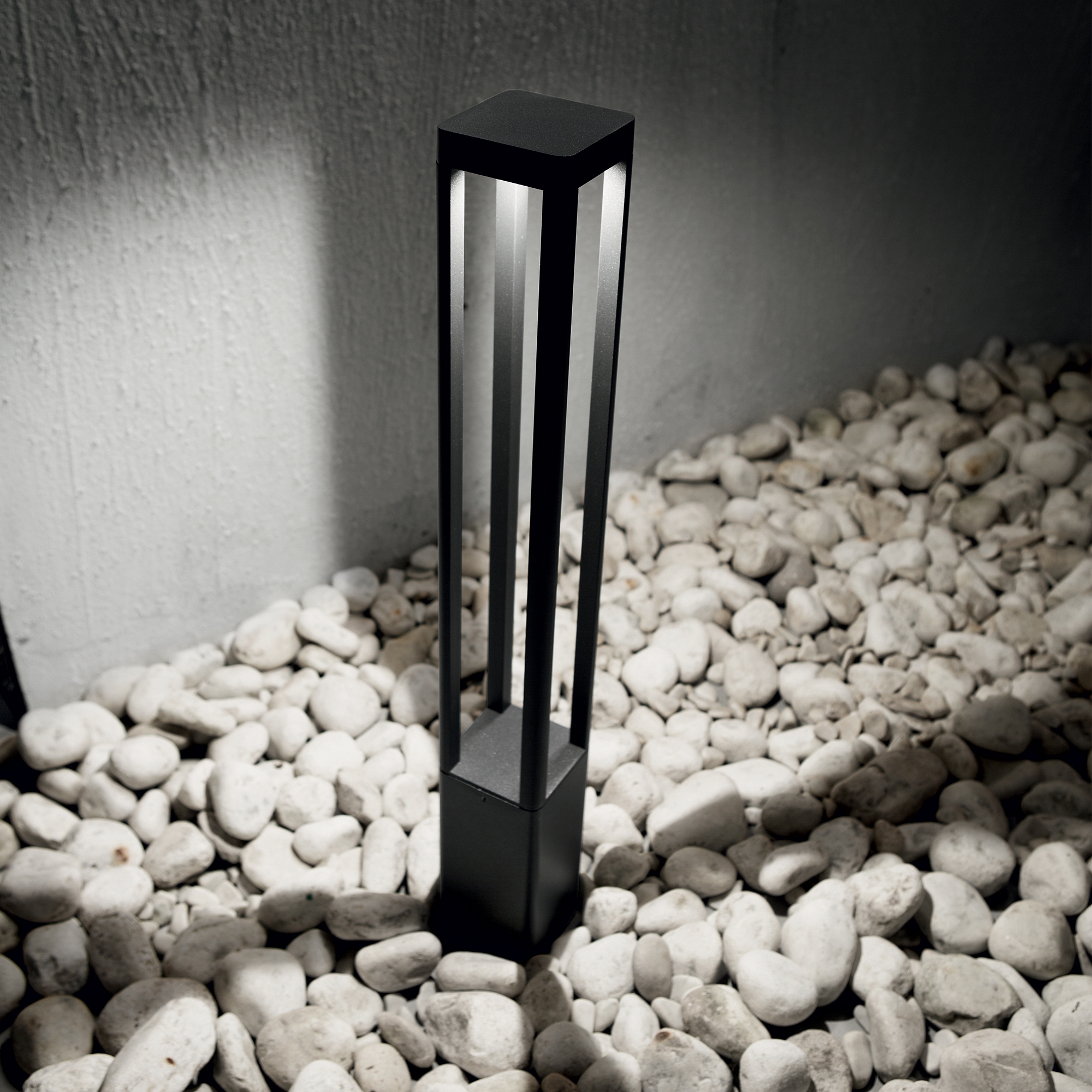 Sfera Luminosa per Esterni - Design Moderno
