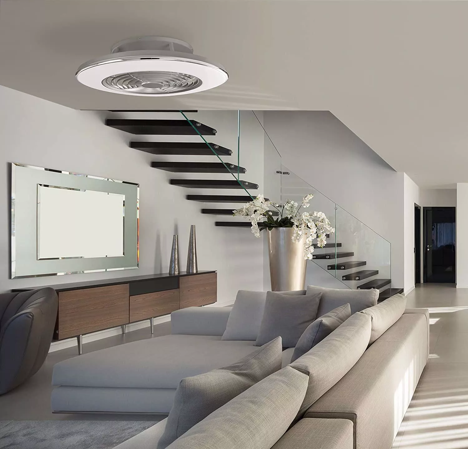 Design Contemporaneo: Lampadario Ventilatore Minimalista